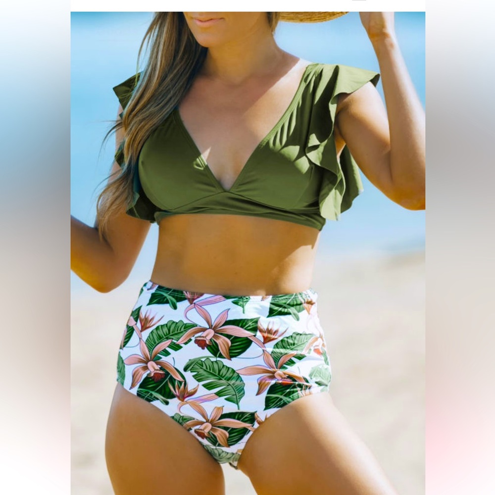 NWOT Bikini set green ruffles on top with high waist bottoms.